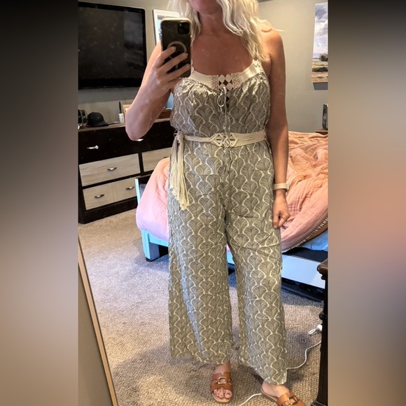 Elegant Beige Patterned Women's wide leg jumpsuit - Picture 1 of 3